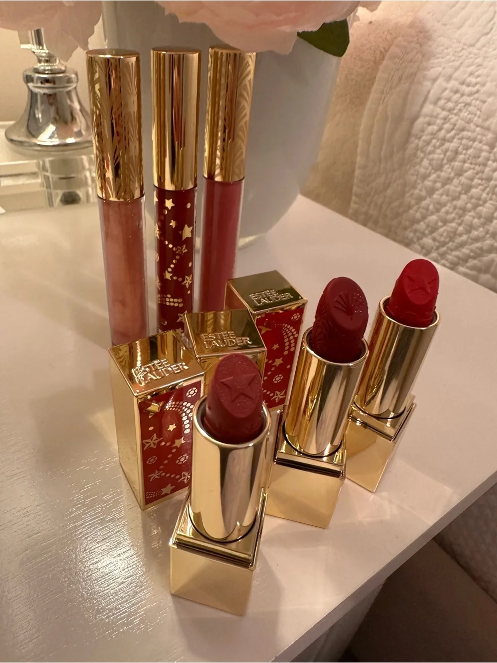 Estee Lauder Red Lipsticks & Gold-Trim Eyeshadow Palettes - amazing bundle !!!!